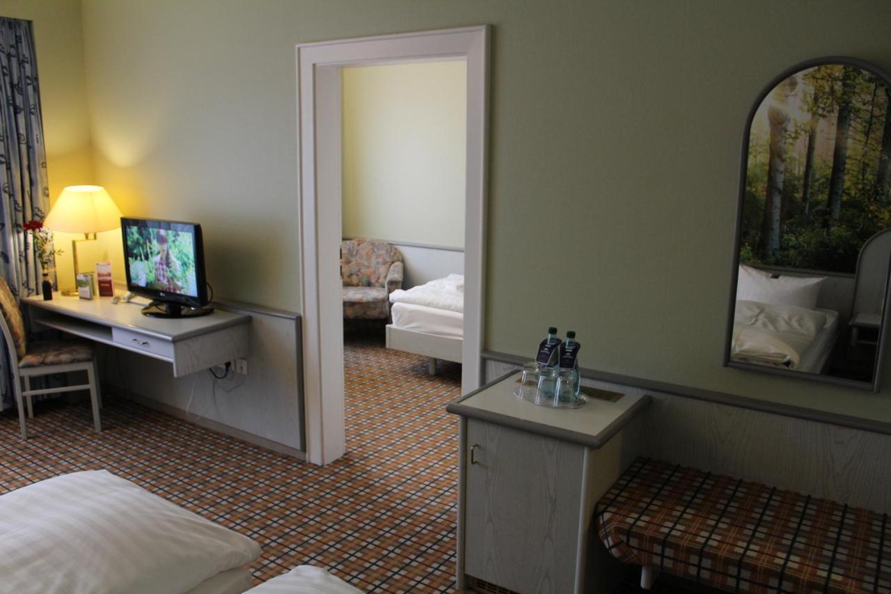 Hotel Rennsteig Masserberg Esterno foto